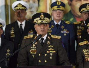 İngiltere’nin Esequibo bölgesine savaş gemisi yollayacağını açıklaması Venezuela’yı alarma geçirdi