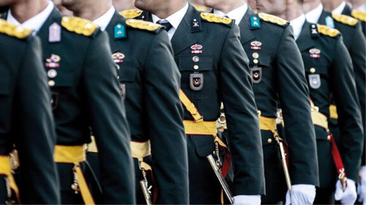 MSB’den Tuzla Piyade Okulu’ndaki Atatürk rozeti tartışmasına ait açıklama: Olaya sebebiyet veren işçi vazifeden uzaklaştırıldı