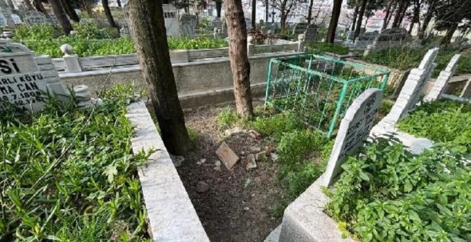 3 kardeş babalarını ihbar etti, bebek mezarı 20 yıl sonra açıldı! Müebbet mahpusu isteniyor