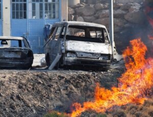 4 gündür yanan Karşıyaka havadan görüntülendi! Manzara yürek yakıyor
