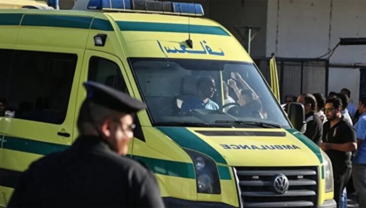 Mısır’da yolcu otobüsü devrildi: 7 meyyit, 25 yaralı