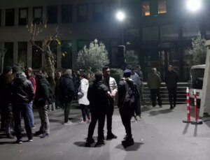 Kadıköy Belediyesi emekçilerinin grev kararı bir dakika sürdü